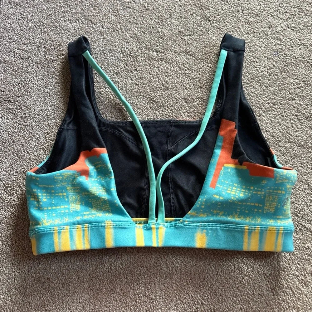 Peloton City Boston sports bra | medium | VGUC